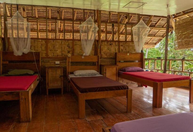 هاستل Soffta Surf Ranch