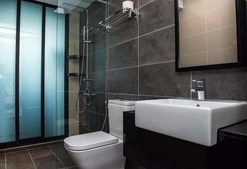 Stay @ Almas Puteri Harbour