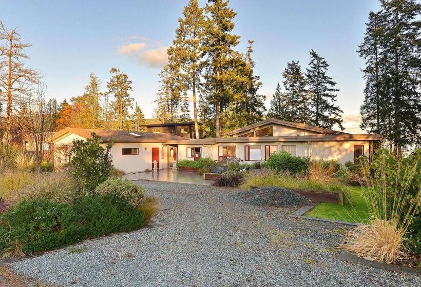 Beachside Living Cherry Point