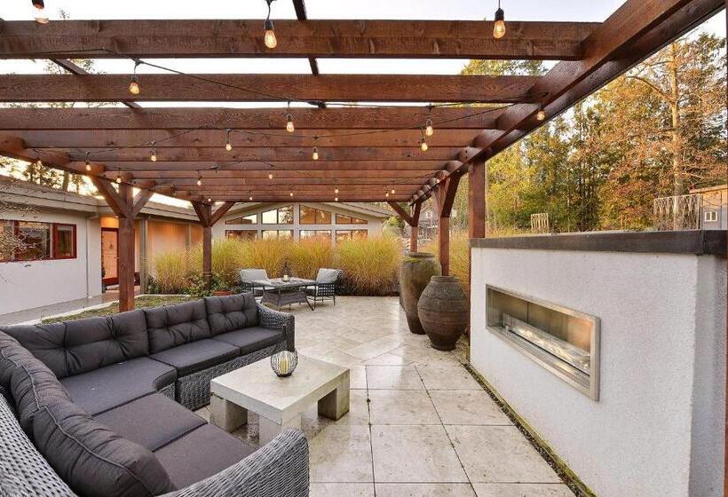 Beachside Living Cherry Point