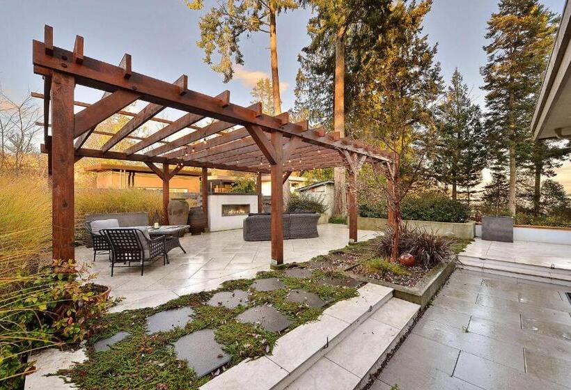 Beachside Living Cherry Point