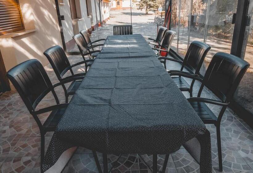 Bed and Breakfast Mamutfenyő Panzió