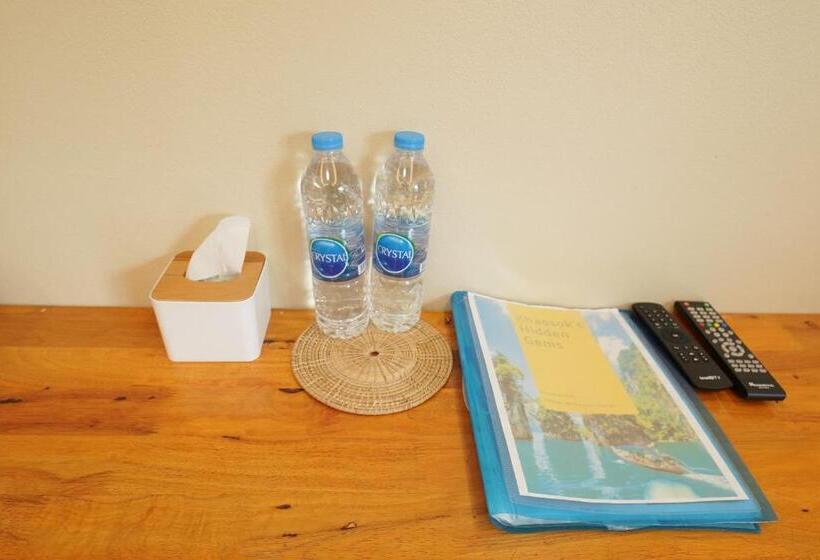 Chillax Khaosok Hostel   Sha Certified