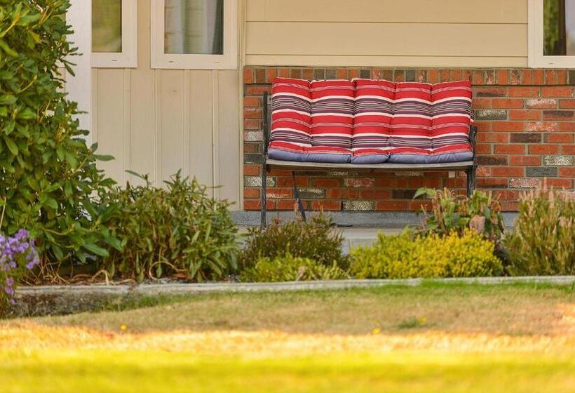 Cowichan Valley Country Escape