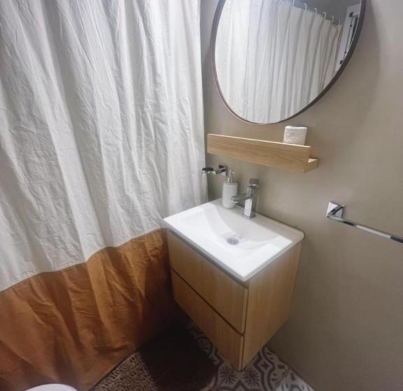 Departamento Temporal Catedral Con Cochera A 100 Metros Para Autos Chicos   Medianos