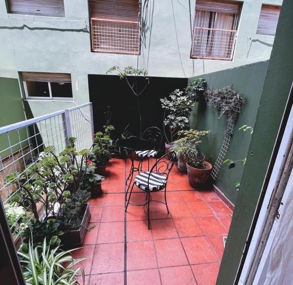 Departamento Temporal Catedral Con Cochera A 100 Metros Para Autos Chicos   Medianos