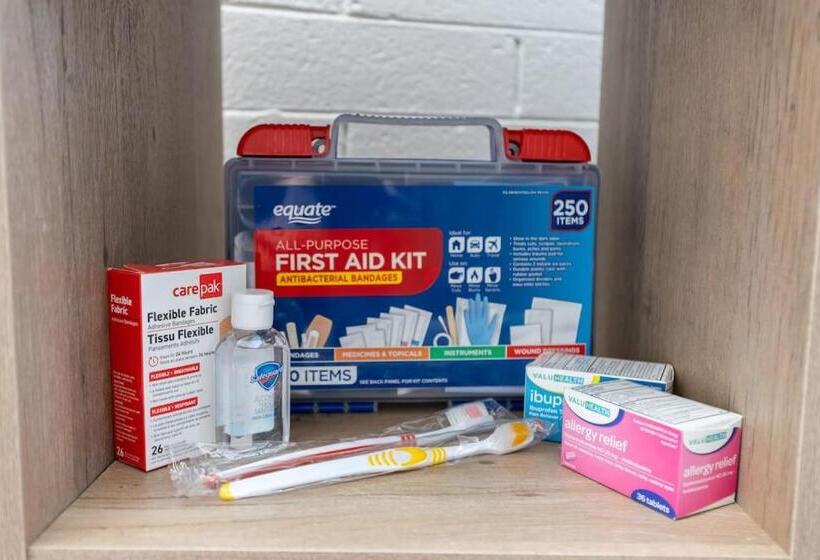 Dog Friendly Walk To Downtown Gilbert King Bed Yard With Fire Pit