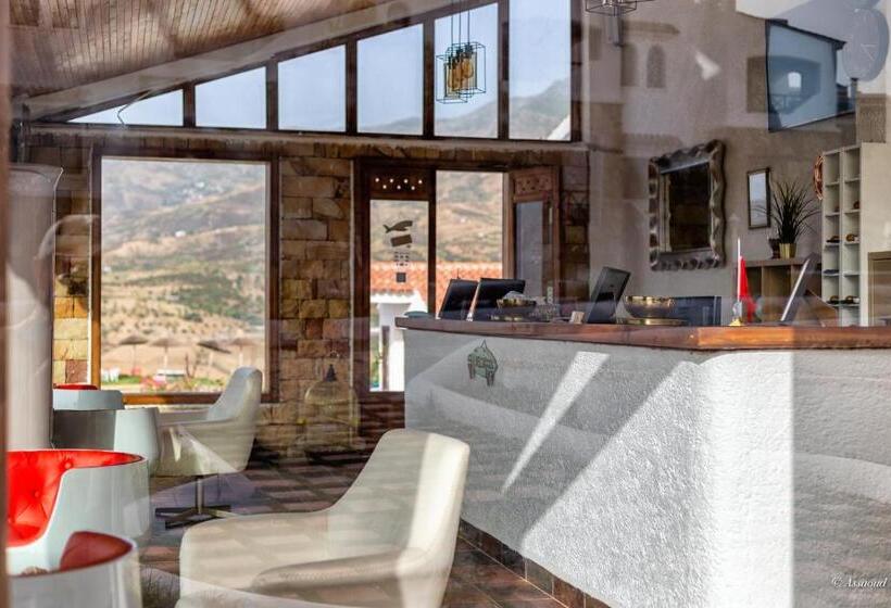 استراحتگاه El Cortijo & Spa