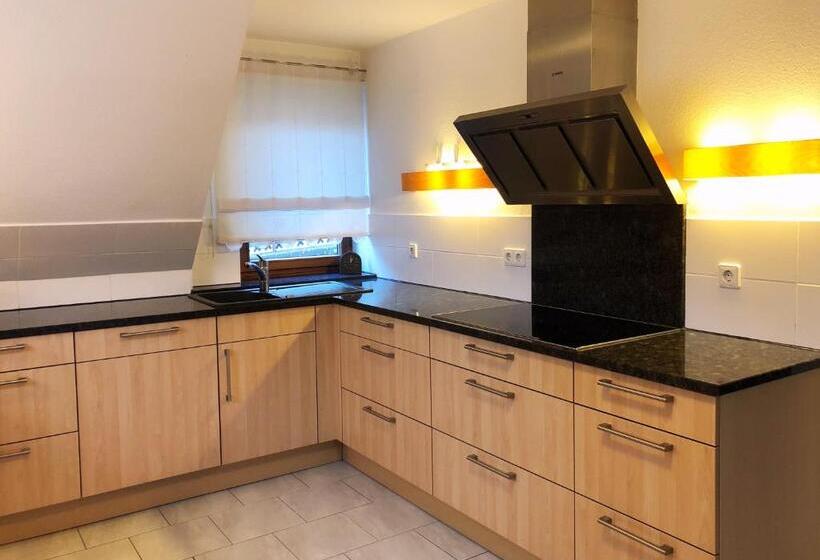 Große Wohnung Mit 2 Schlafzimmern