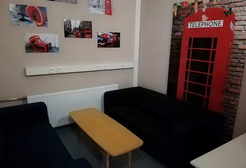 Hostel Doupä› Humpolec