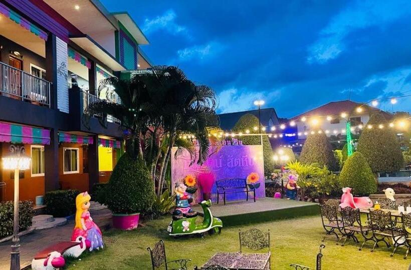 هتل บ้านทิพรัตน์ สัตหีบ