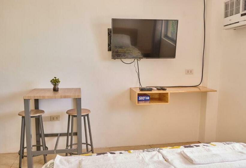 Отель Hidden Hill