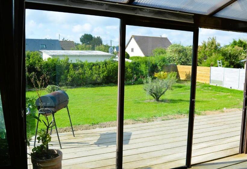 La Maison Penchée, Avec Jardin à 50m De La Plage
