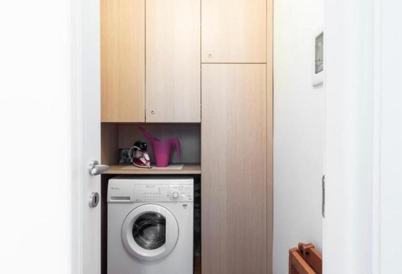 Luxury Lakefront Property