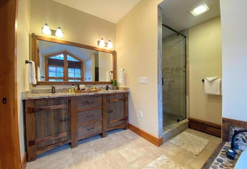 P4 New Ski In Ski Out Presidential View Luxury Home W Garage Ping Pong