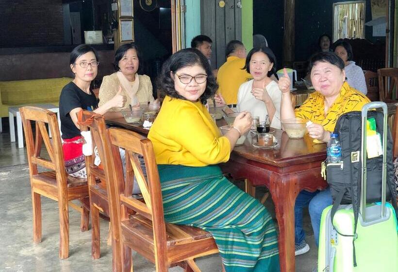 Pensione เชอโคว์ เชอโคว์ โฮมสเตย์