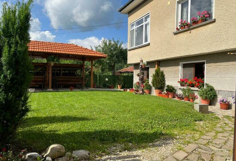 펜션 стаи за гости къща тончеви