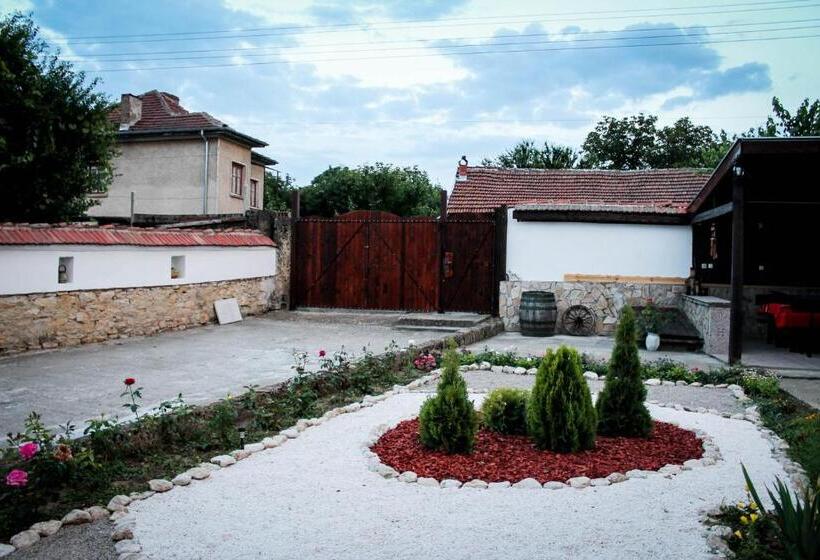 Pensió старата чешма