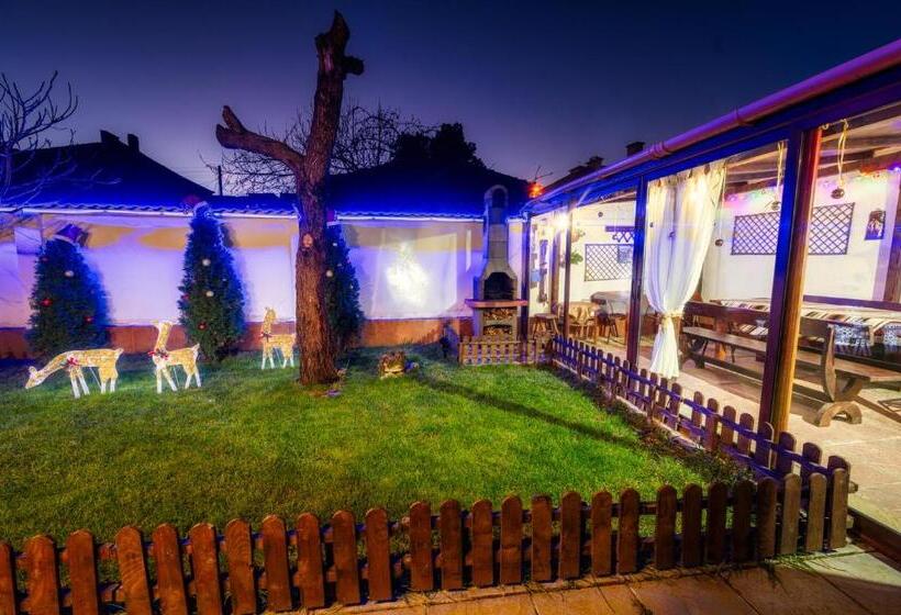 پانسیون ахат  къща за гости