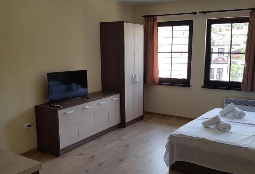 بنسيون часовника