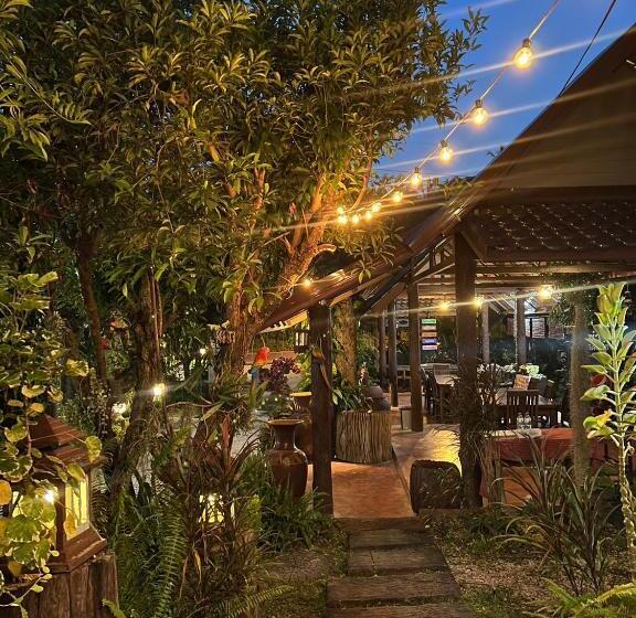 بنسيون นพรัตน์การ์เด้นฮิลล์