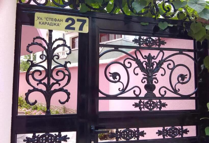 פנסיון стаи за гости калина и милан