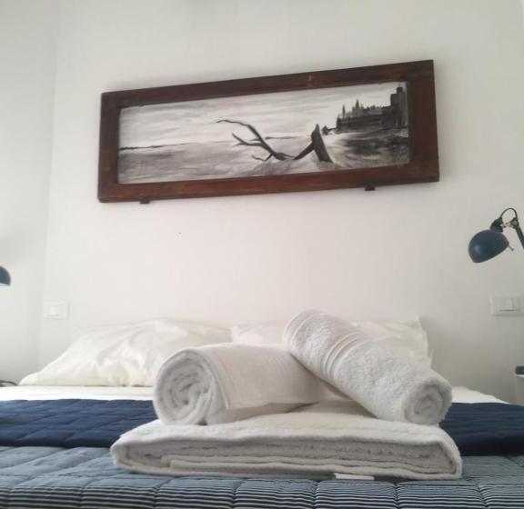 Пансион Aquamarina Rooms