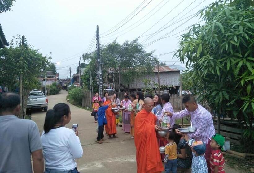 ペンション Baan Dongsak River View
