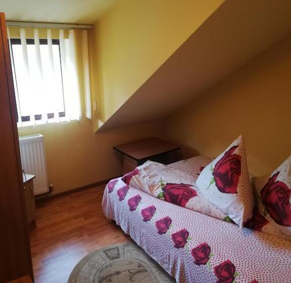 פנסיון Casa Cozorici