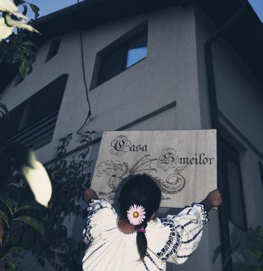 פנסיון Casa Smeilor Horezu