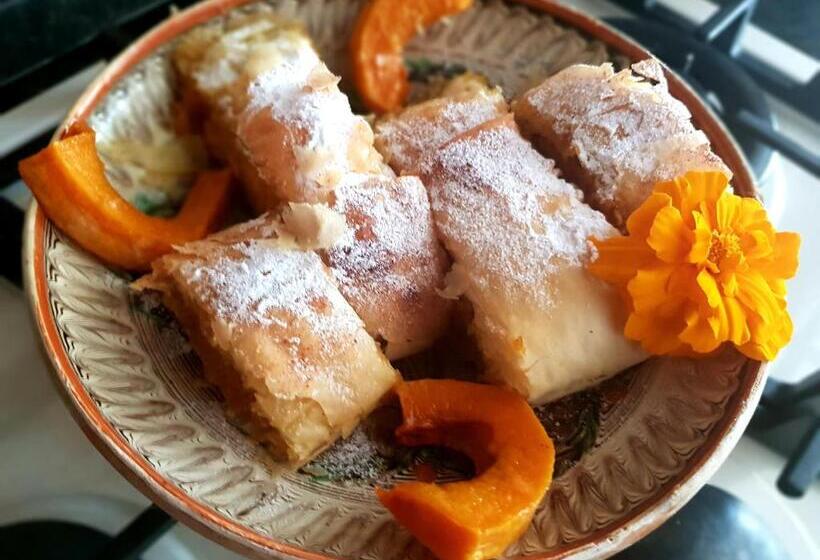 פנסיון Casa Smeilor Horezu