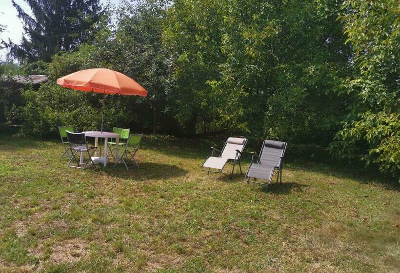 بنسيون Két Diófa Vendégház