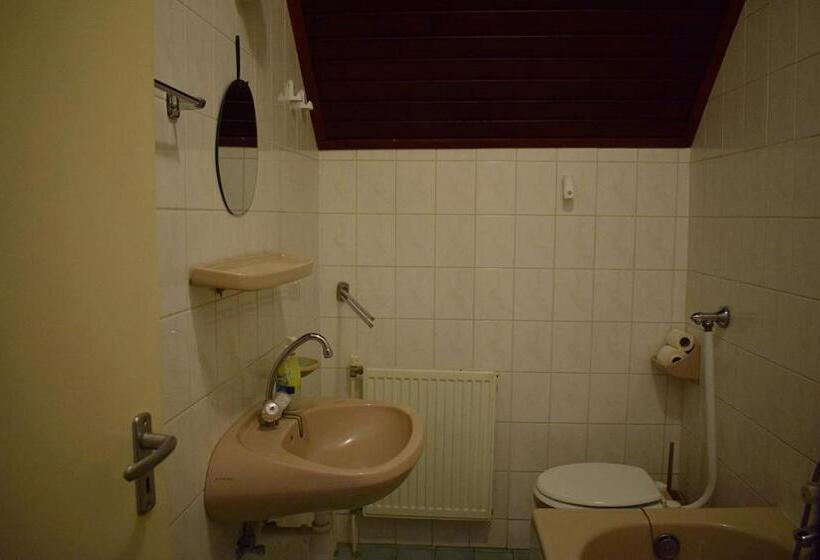 بنسيون Két Diófa Vendégház