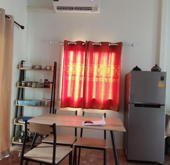 膳宿费 Lanta Dareen Garden Home