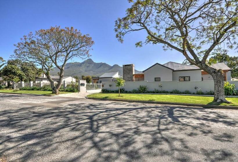 膳宿费 Lorelei Guest House