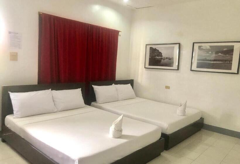 پانسیون Paguia’s Cottages