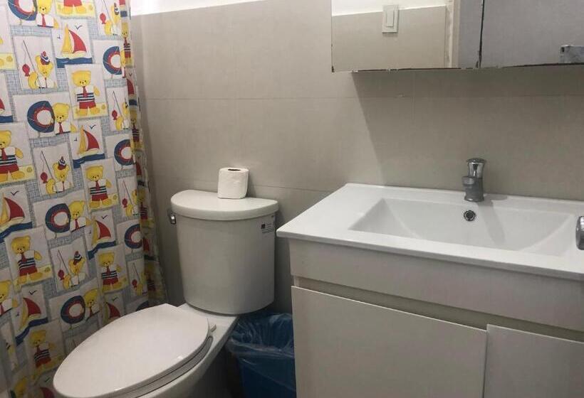 پانسیون Paguia’s Cottages