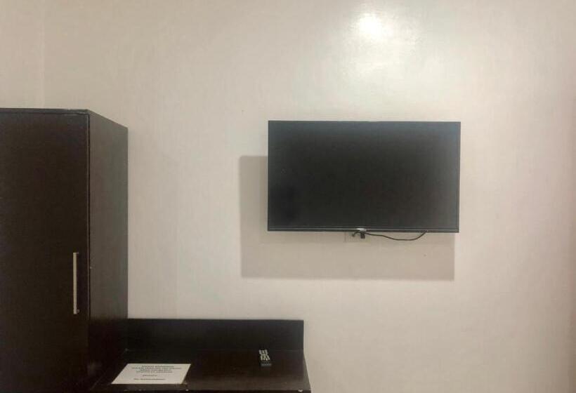 پانسیون Paguia’s Cottages