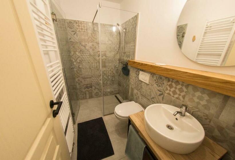 펜션 Penzion šťastný Medvěd