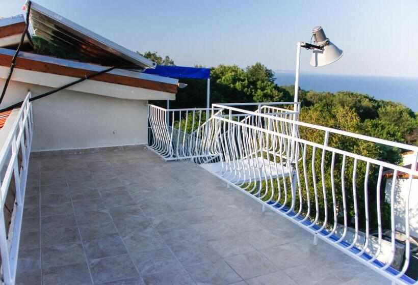 פנסיון Simada Blue Guest House