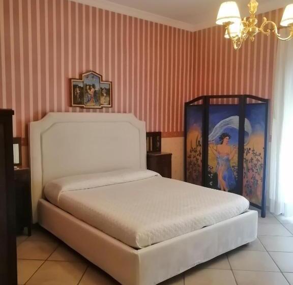 פנסיון Solimena House