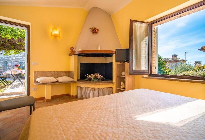 پانسیون Terrazza Santa Chiara