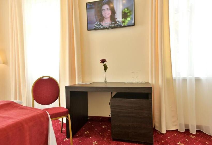 펜션 Top Royal Central Brasov