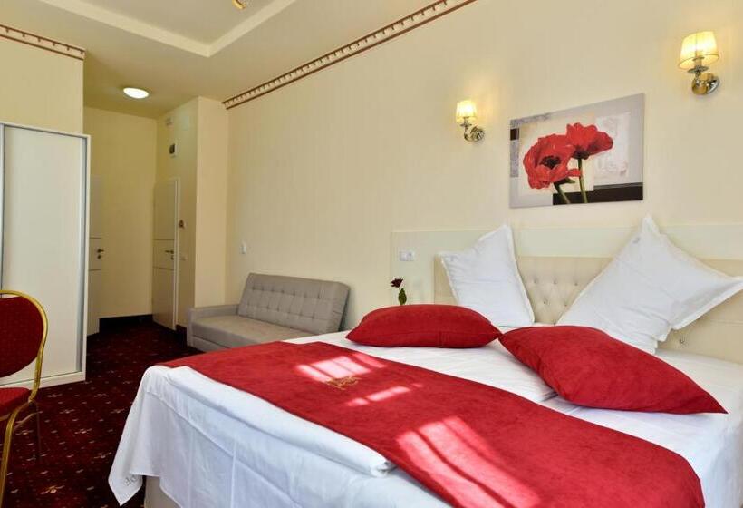 펜션 Top Royal Central Brasov