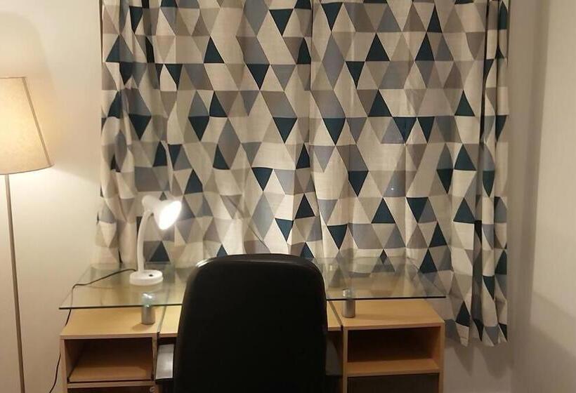 Piquancy Apartments   Sheffield City Centre