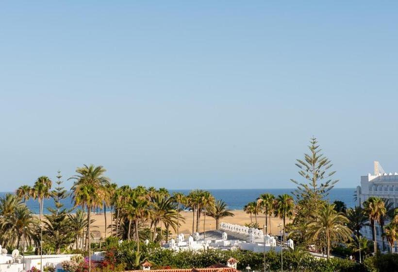 Quality And Peaceful Stay In Playa Del Inglés