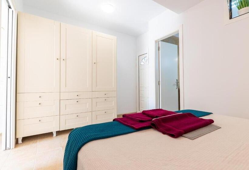 Quality And Peaceful Stay In Playa Del Inglés
