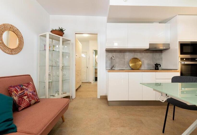 Quality And Peaceful Stay In Playa Del Inglés