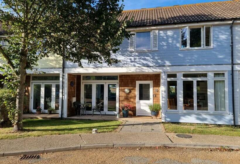 منتجع West Bay Cottages Yarmouth Isle Of Wight