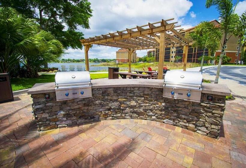 Stunning Condo Near Universal Studios